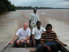 Mes collgues ont organis pour moi un week-end a Mbiako, petit village accessible en pirogue.