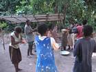 Une petite danse pour les touristes...